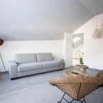 Отель Seven Boutique