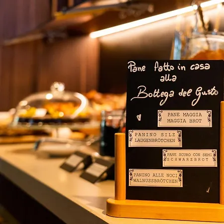 Seven Boutique Hotel