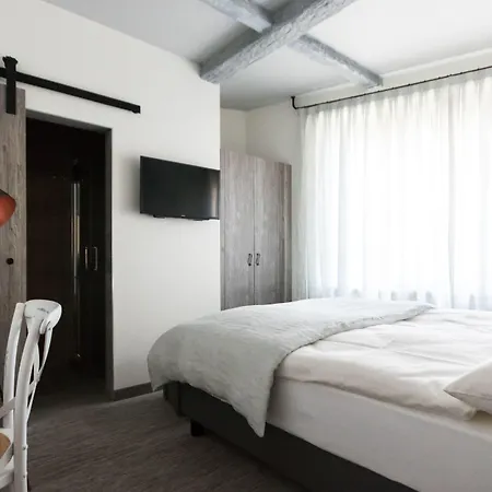 Seven Boutique Hotel