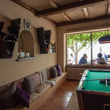 Seven Boutique Ασκόνα