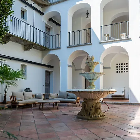 Seven Boutique 3* Ασκόνα