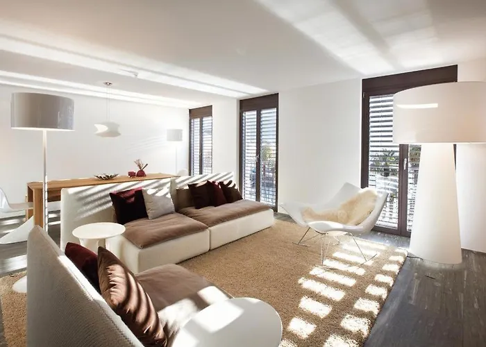 Seven Boutique Hotel 3*