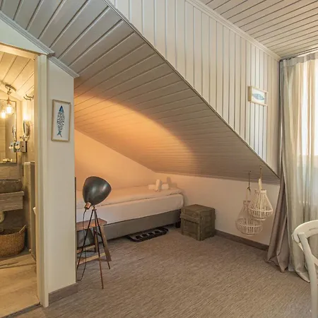 Seven Boutique 3*